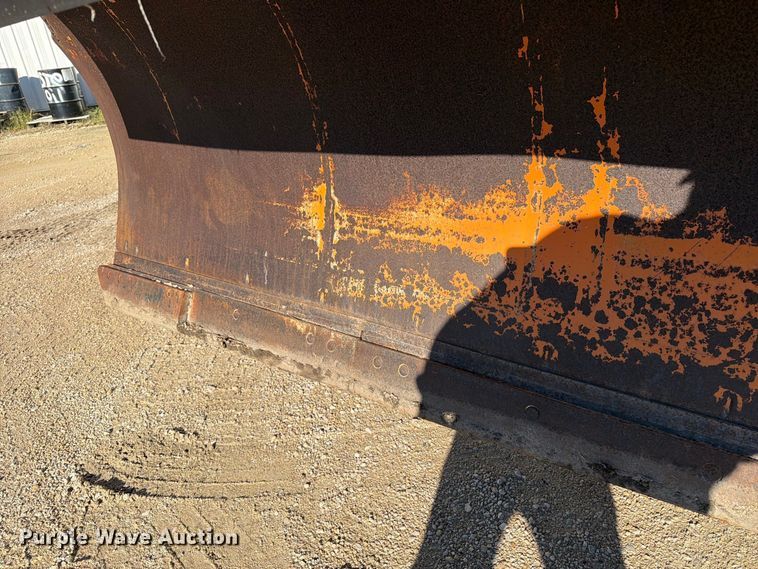 image for item OE9745 2001 Freightliner FL70 dump truck