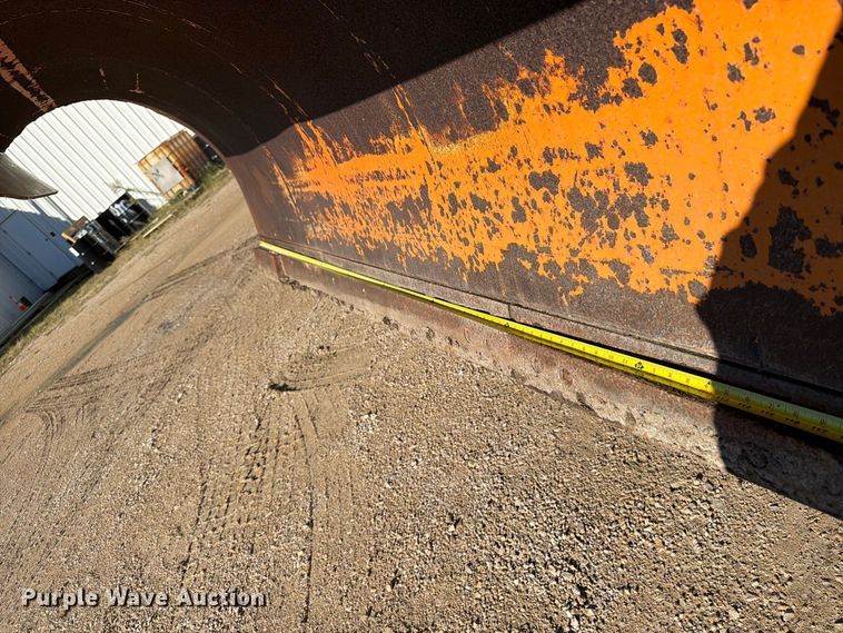 image for item OE9745 2001 Freightliner FL70 dump truck