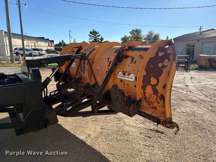 image for item OE9745 2001 Freightliner FL70 dump truck