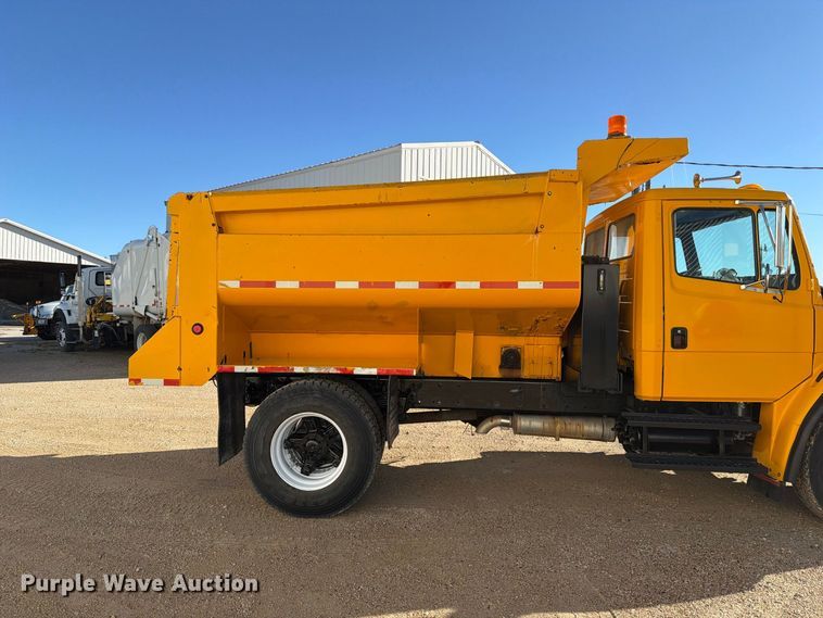 image for item OE9745 2001 Freightliner FL70 dump truck