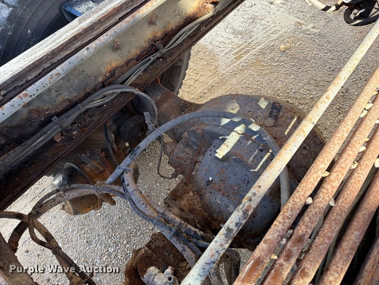 image for item OE9745 2001 Freightliner FL70 dump truck