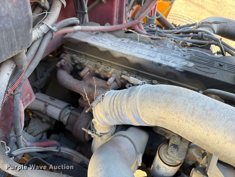 image for item OE9745 2001 Freightliner FL70 dump truck
