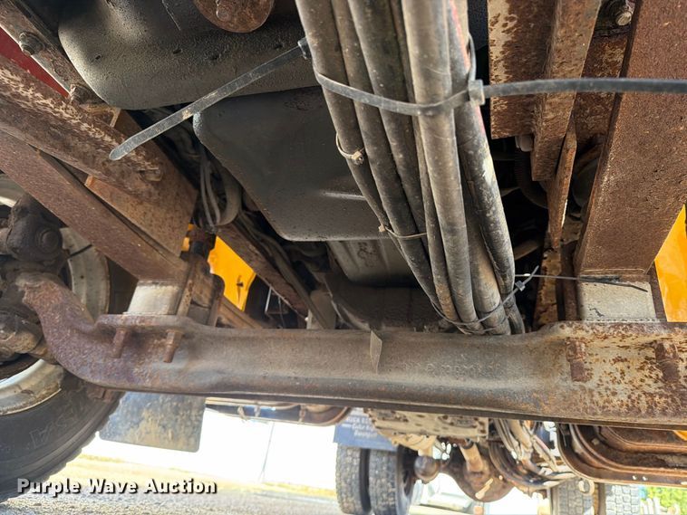 image for item OE9745 2001 Freightliner FL70 dump truck