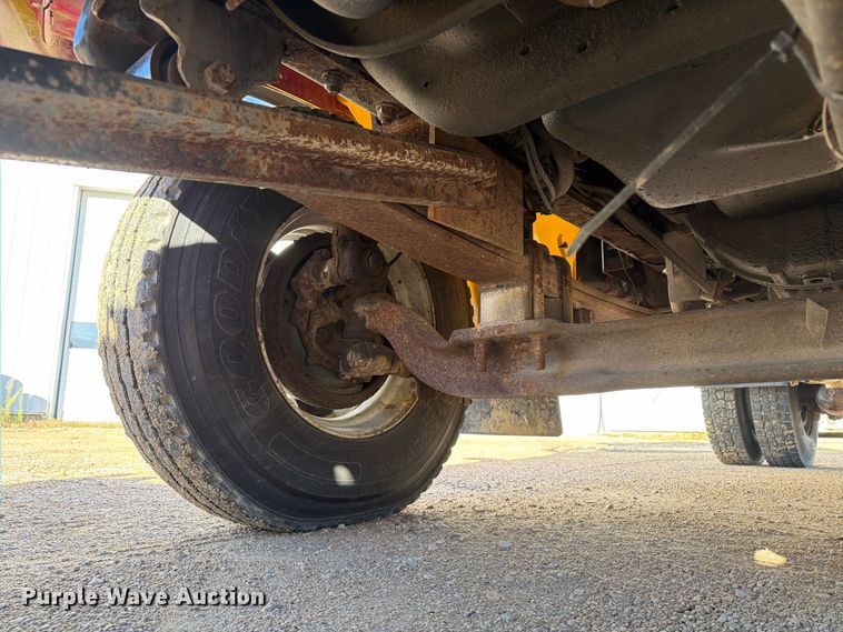 image for item OE9745 2001 Freightliner FL70 dump truck