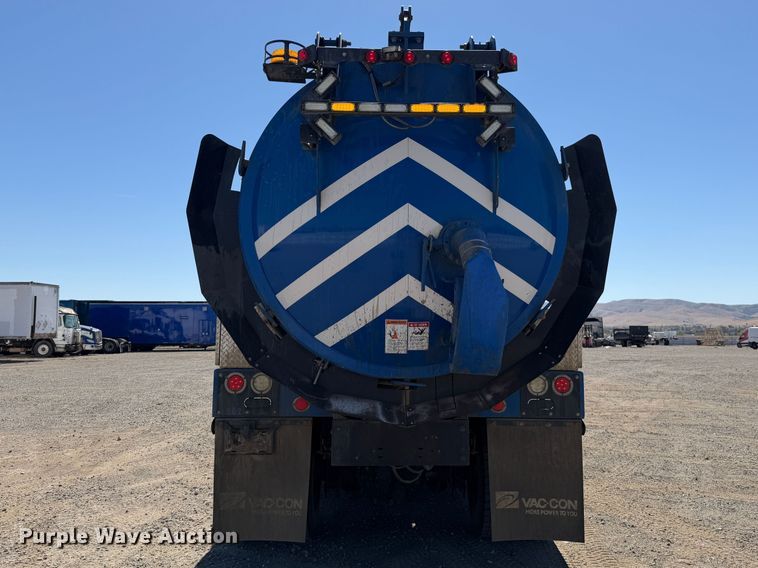 image for item YA4794 2017 Peterbilt 348 sewer jetter truck