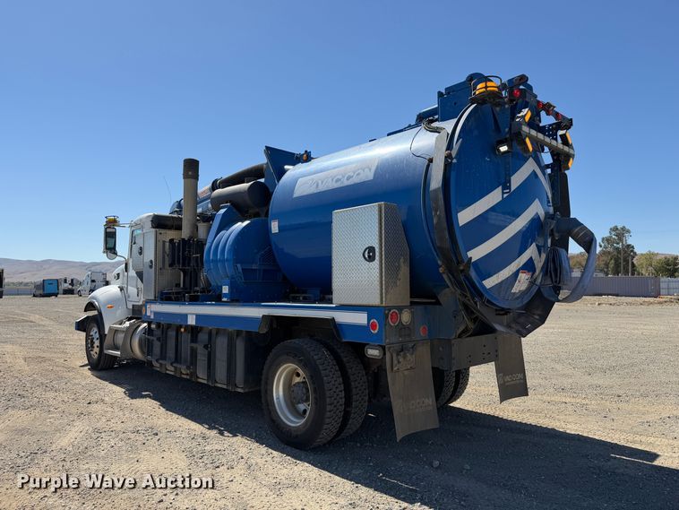 image for item YA4794 2017 Peterbilt 348 sewer jetter truck
