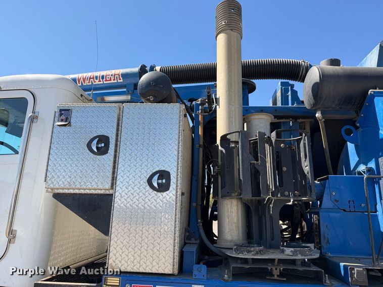 image for item YA4794 2017 Peterbilt 348 sewer jetter truck