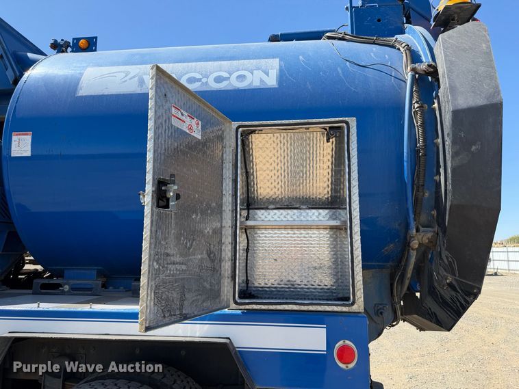 image for item YA4794 2017 Peterbilt 348 sewer jetter truck