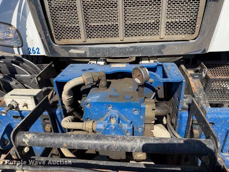 image for item YA4794 2017 Peterbilt 348 sewer jetter truck