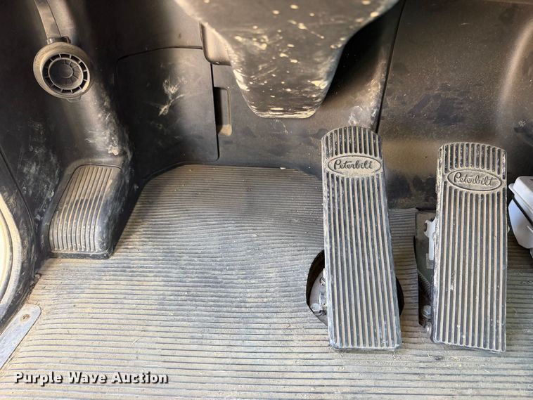 image for item YA4794 2017 Peterbilt 348 sewer jetter truck