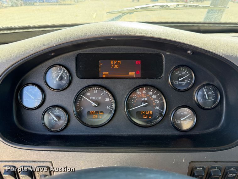 image for item YA4794 2017 Peterbilt 348 sewer jetter truck