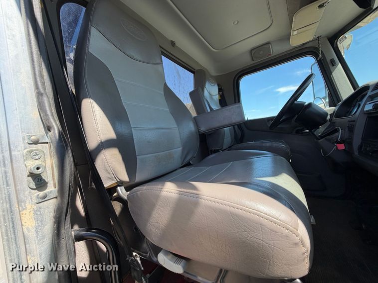 image for item YA4794 2017 Peterbilt 348 sewer jetter truck