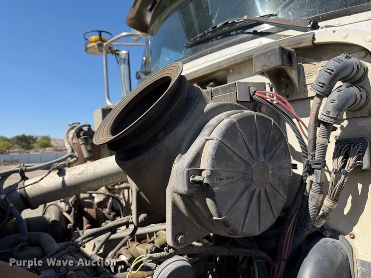 image for item YA4794 2017 Peterbilt 348 sewer jetter truck