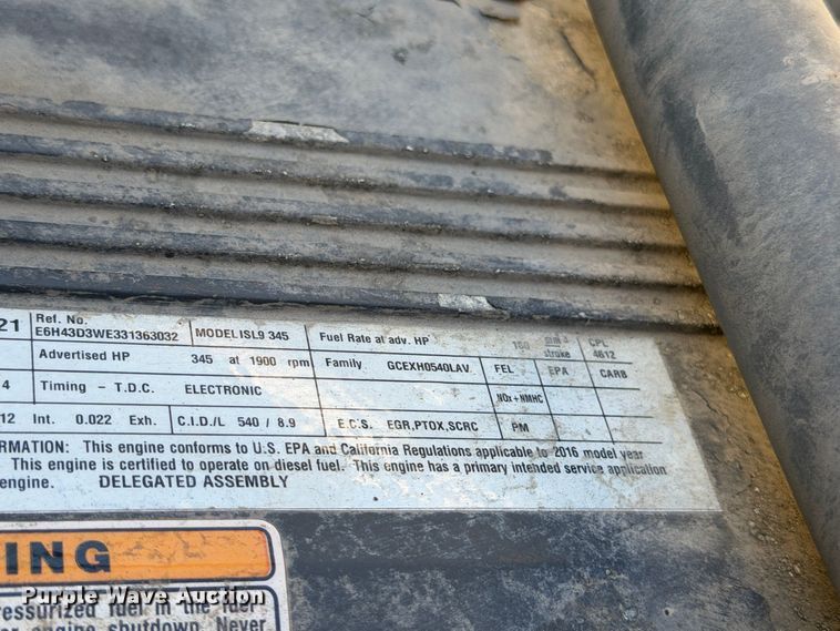 image for item YA4794 2017 Peterbilt 348 sewer jetter truck