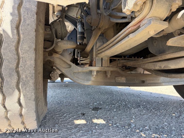 image for item YA4794 2017 Peterbilt 348 sewer jetter truck