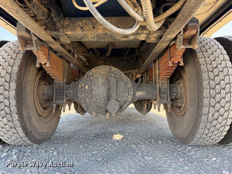 image for item YA4794 2017 Peterbilt 348 sewer jetter truck