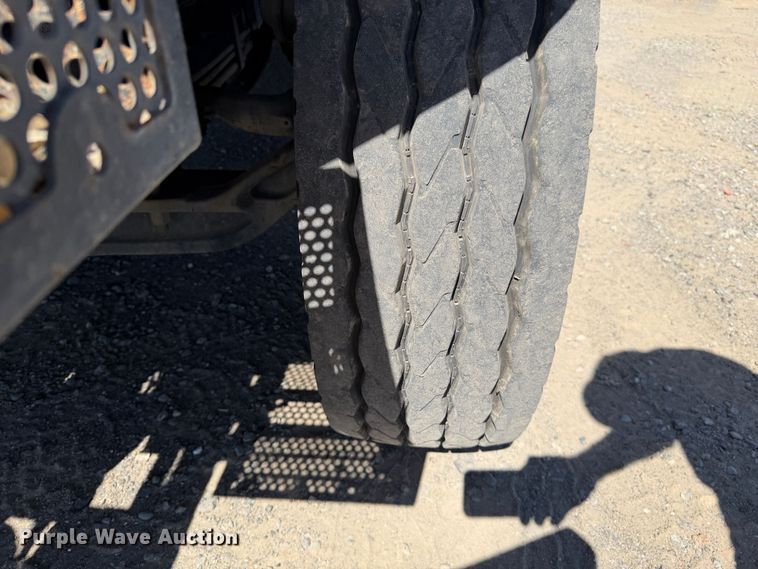 image for item YA4794 2017 Peterbilt 348 sewer jetter truck