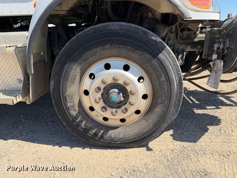 image for item YA4794 2017 Peterbilt 348 sewer jetter truck