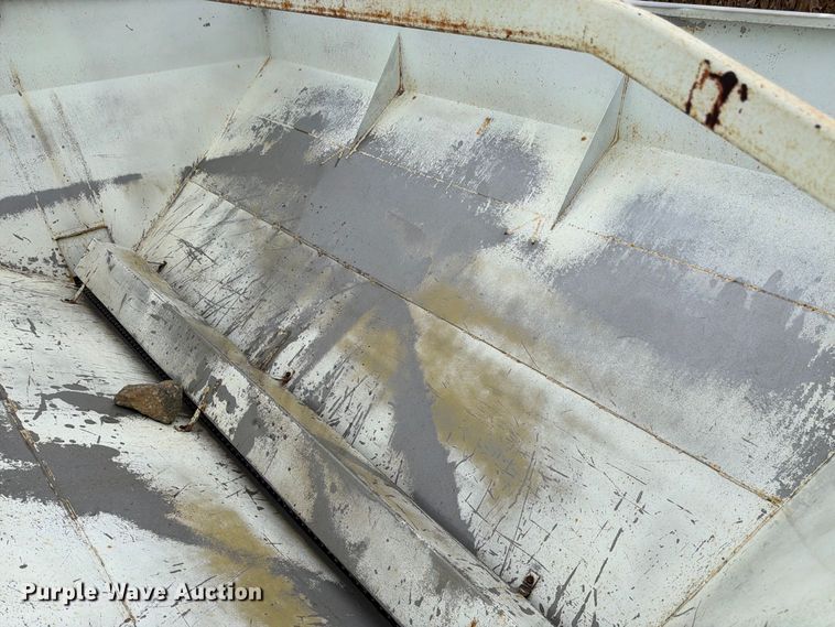 image for item DT3016 Willmar Super 600 spreader