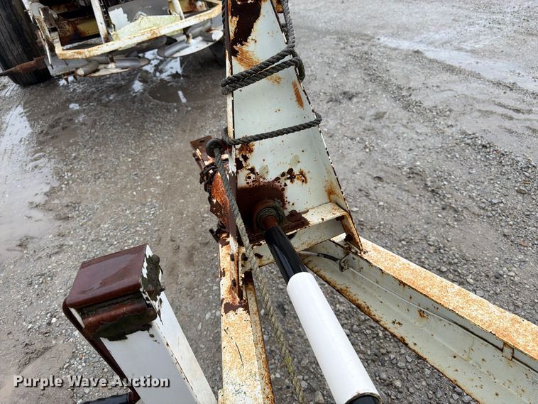 image for item DT3017 Willmar 600 spreader