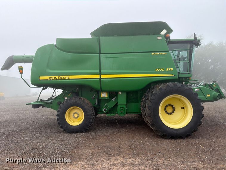 image for item DV8675 2011 John Deere 9770 STS combine