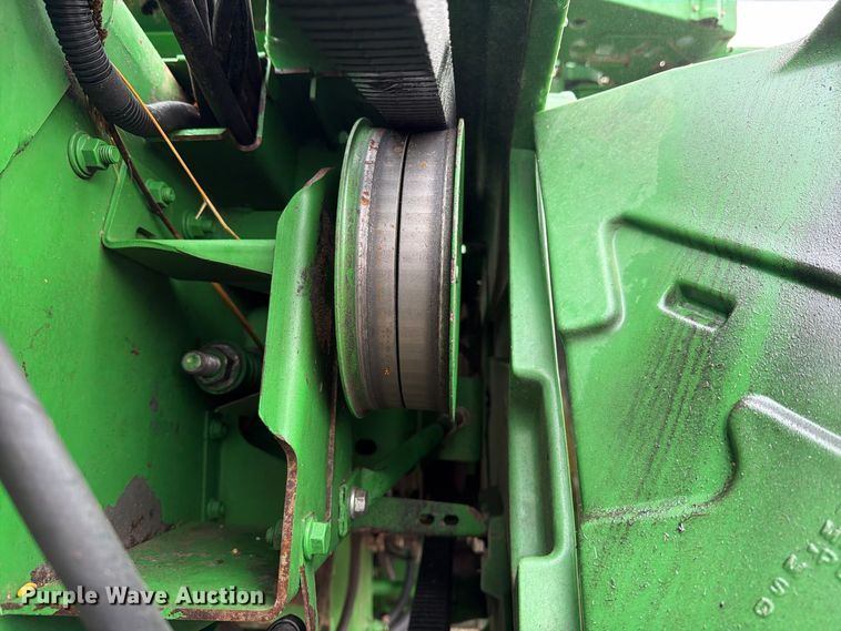 image for item DV8675 2011 John Deere 9770 STS combine
