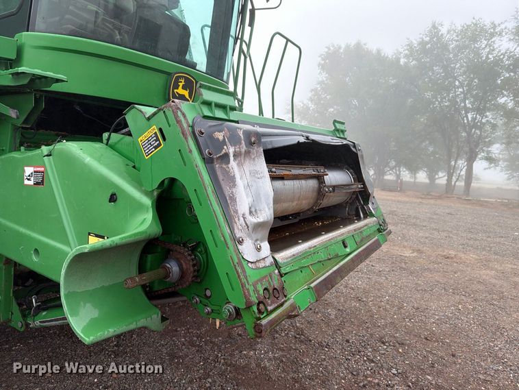 image for item DV8675 2011 John Deere 9770 STS combine