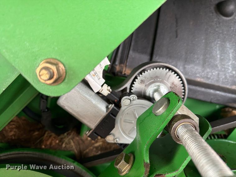 image for item DV8675 2011 John Deere 9770 STS combine