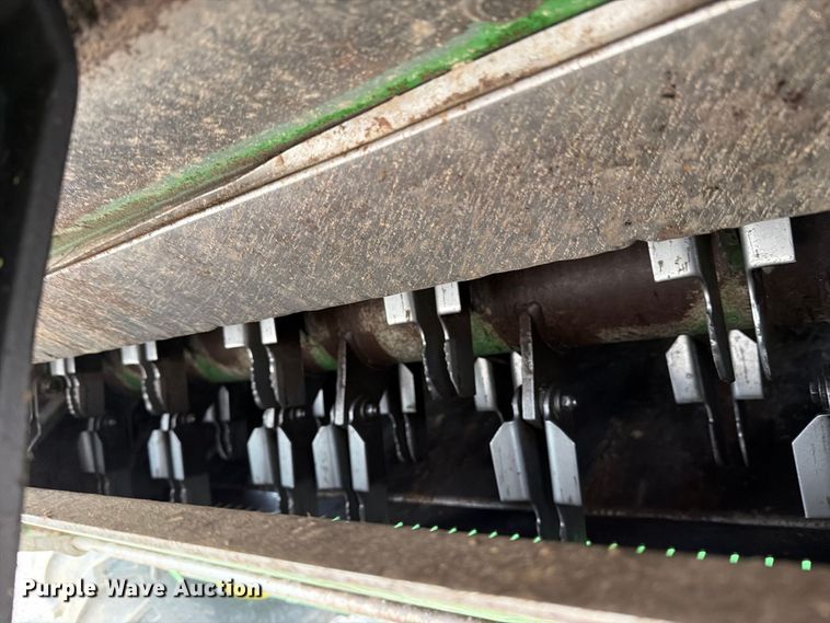 image for item DV8675 2011 John Deere 9770 STS combine