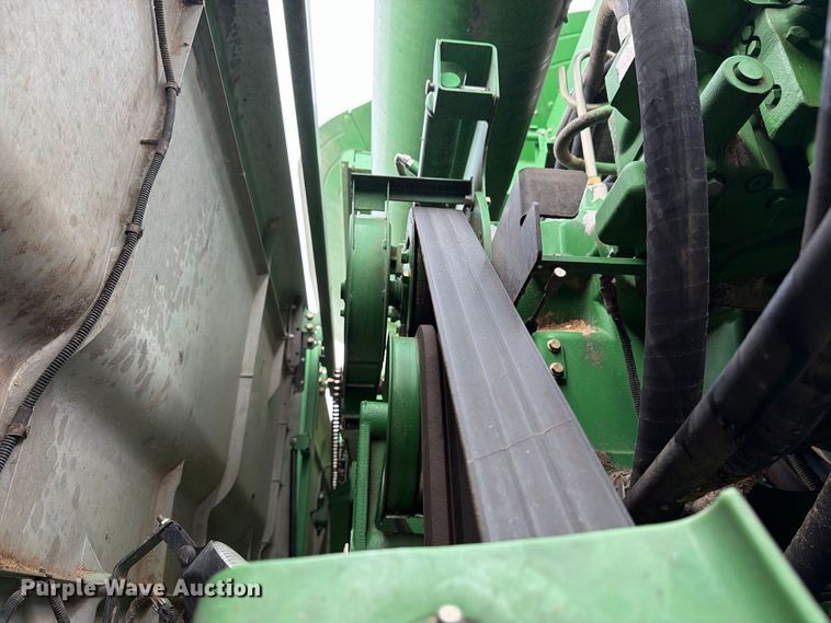 image for item DV8675 2011 John Deere 9770 STS combine