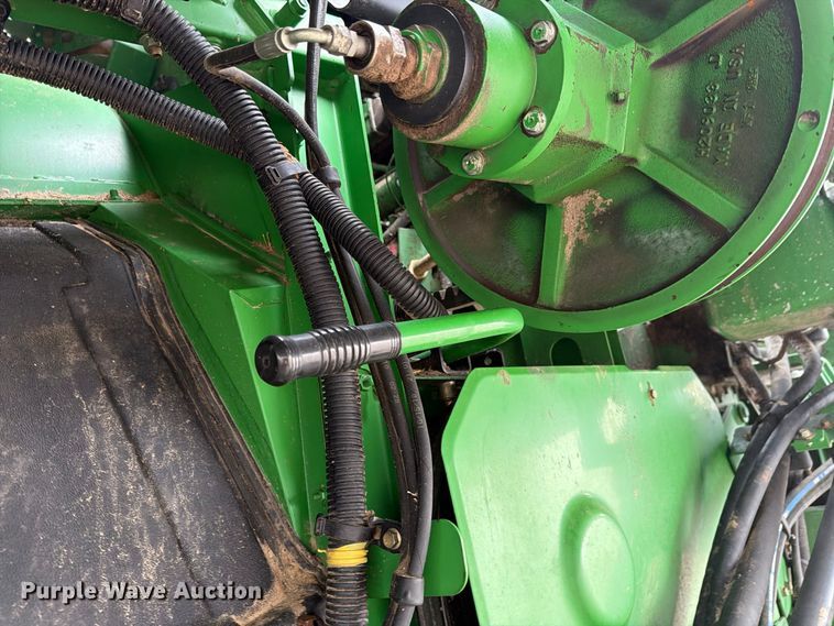 image for item DV8675 2011 John Deere 9770 STS combine