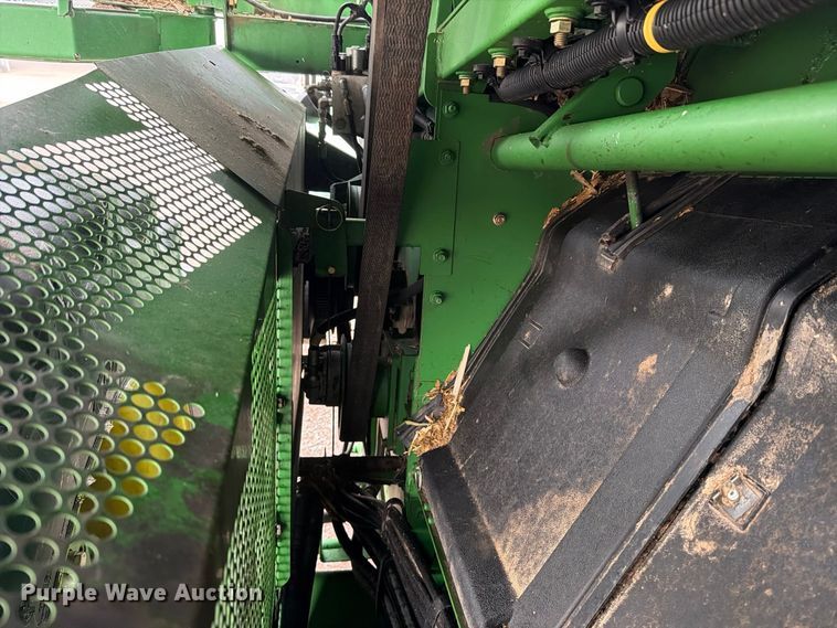 image for item DV8675 2011 John Deere 9770 STS combine