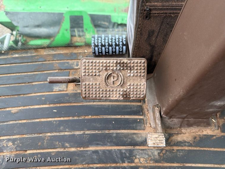 image for item DV8675 2011 John Deere 9770 STS combine