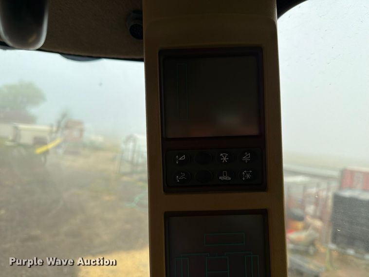 image for item DV8675 2011 John Deere 9770 STS combine