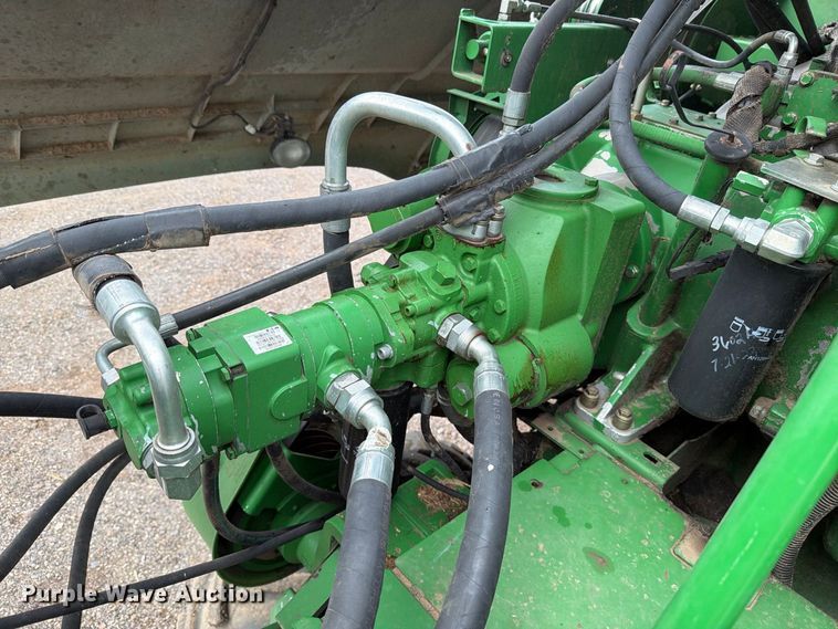 image for item DV8675 2011 John Deere 9770 STS combine