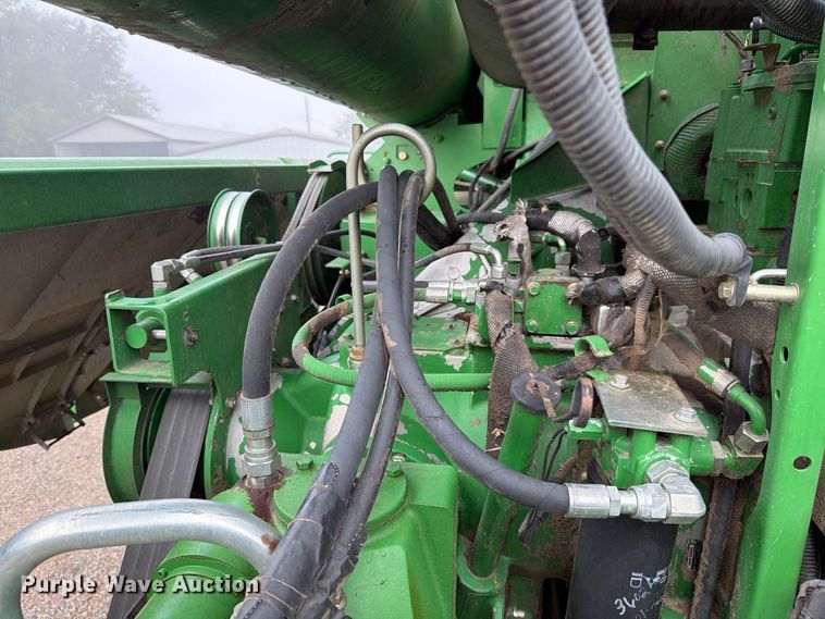 image for item DV8675 2011 John Deere 9770 STS combine