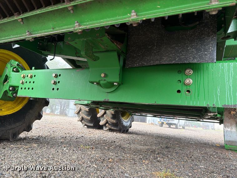 image for item DV8675 2011 John Deere 9770 STS combine