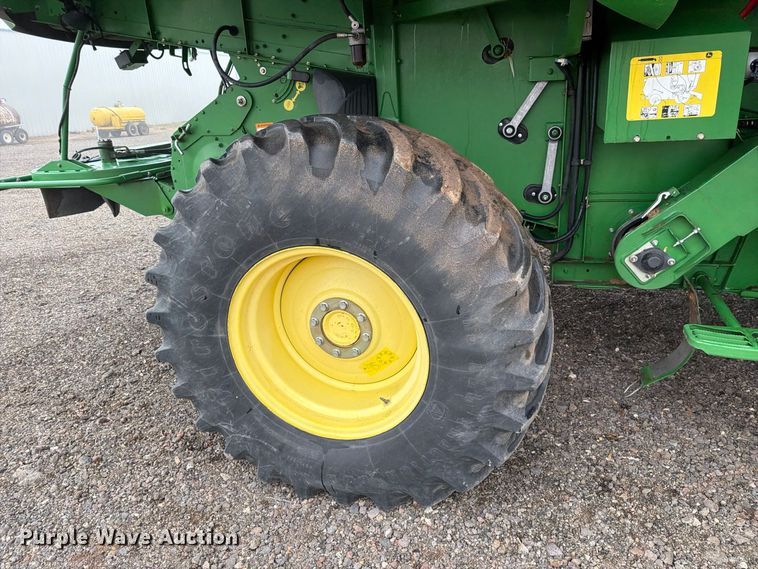 image for item DV8675 2011 John Deere 9770 STS combine