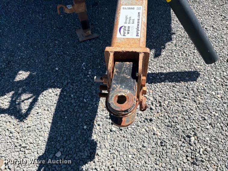 image for item DV8715 2005 Loewen V1022W2 feed grinder/mixer