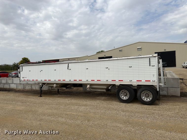 image for item DY3458 2020 Timpte grain trailer