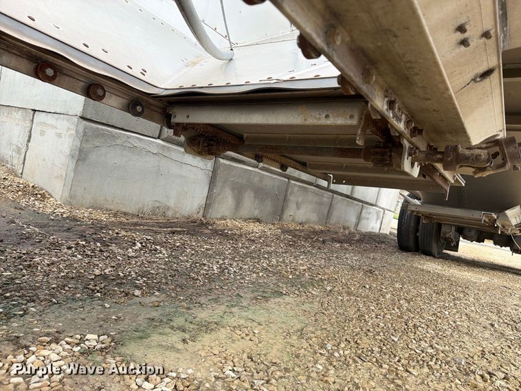 image for item DY3458 2020 Timpte grain trailer