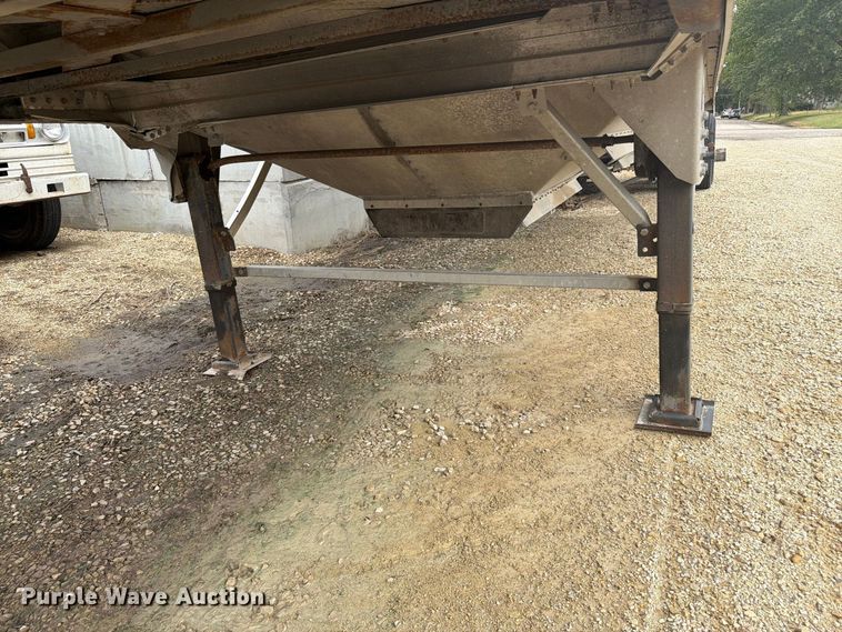image for item DY3458 2020 Timpte grain trailer