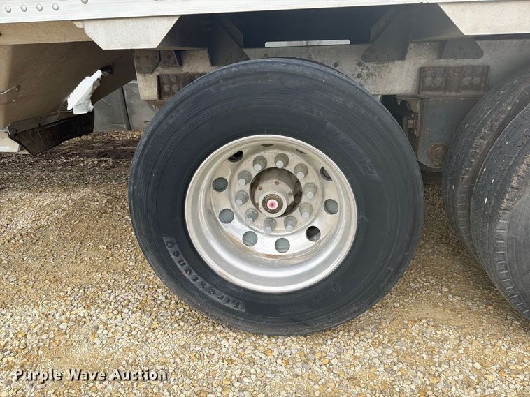 image for item DY3458 2020 Timpte grain trailer