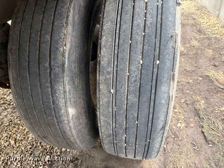 image for item DY3458 2020 Timpte grain trailer
