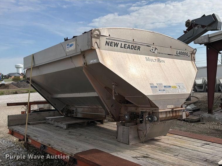 image for item DZ4898 New Leader L4000G spreader bed