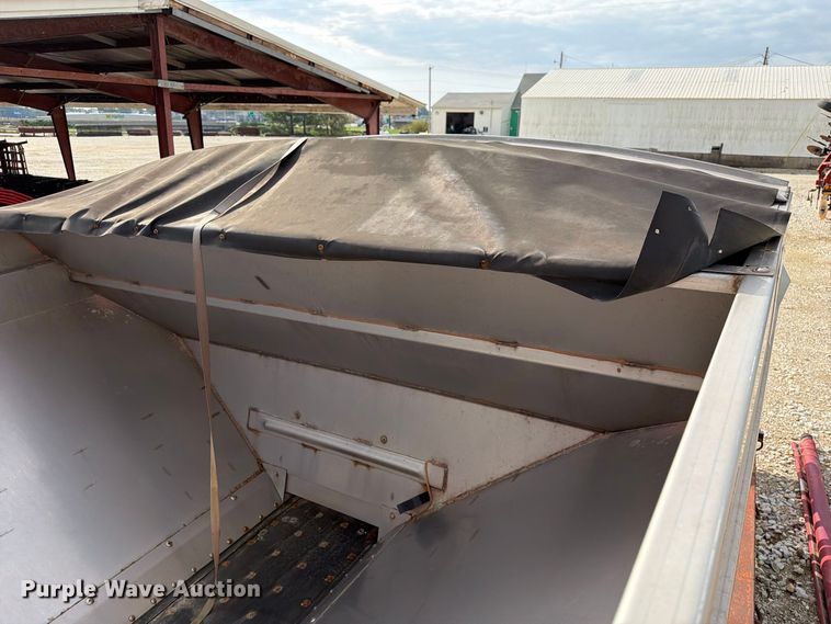 image for item DZ4898 New Leader L4000G spreader bed