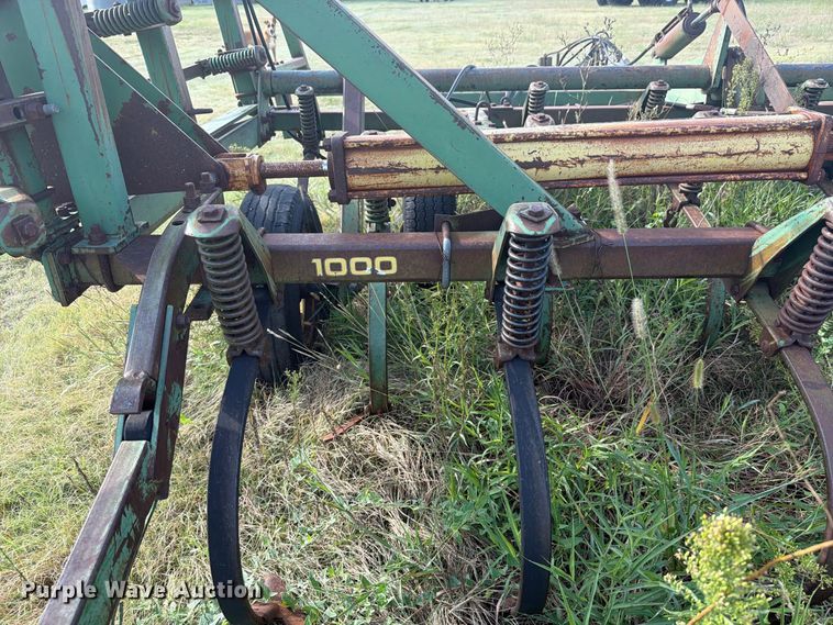 image for item EG6370 John Deere 1000 field cultivator