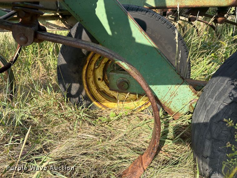 image for item EG6370 John Deere 1000 field cultivator