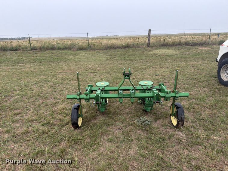 image for item EI7717 John Deere planter