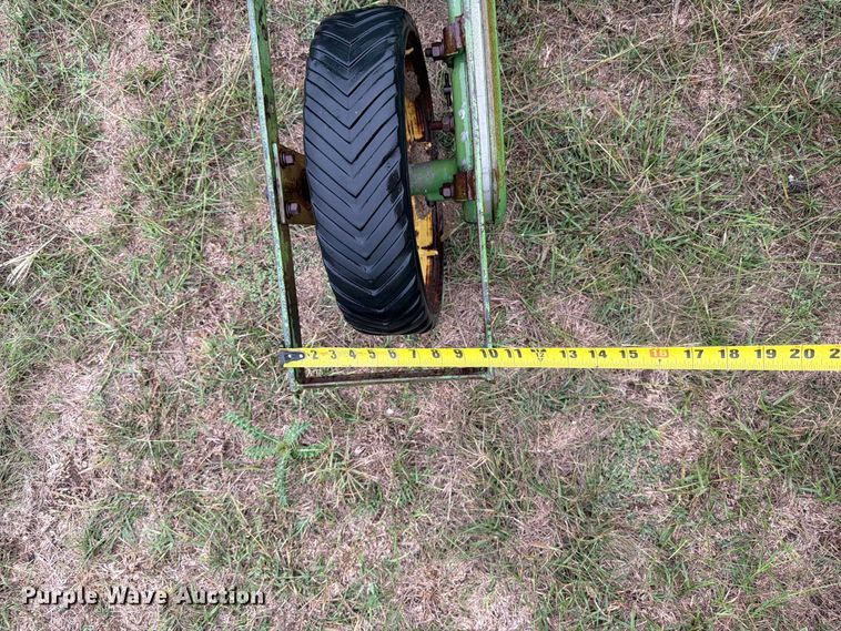 image for item EI7718 John Deere planter